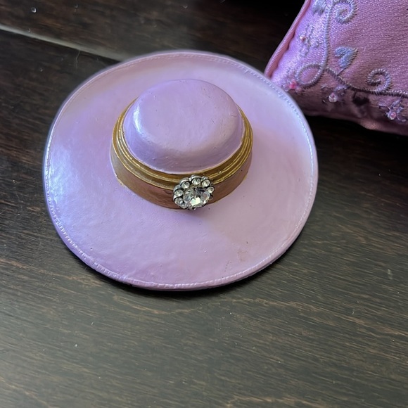 Purple purse bag and decor - Picture 2 of 12